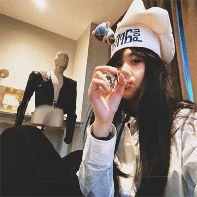 看这里，列兵哈格罗夫